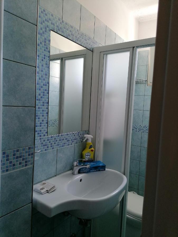Hotel Andrea'S Rimini Esterno foto
